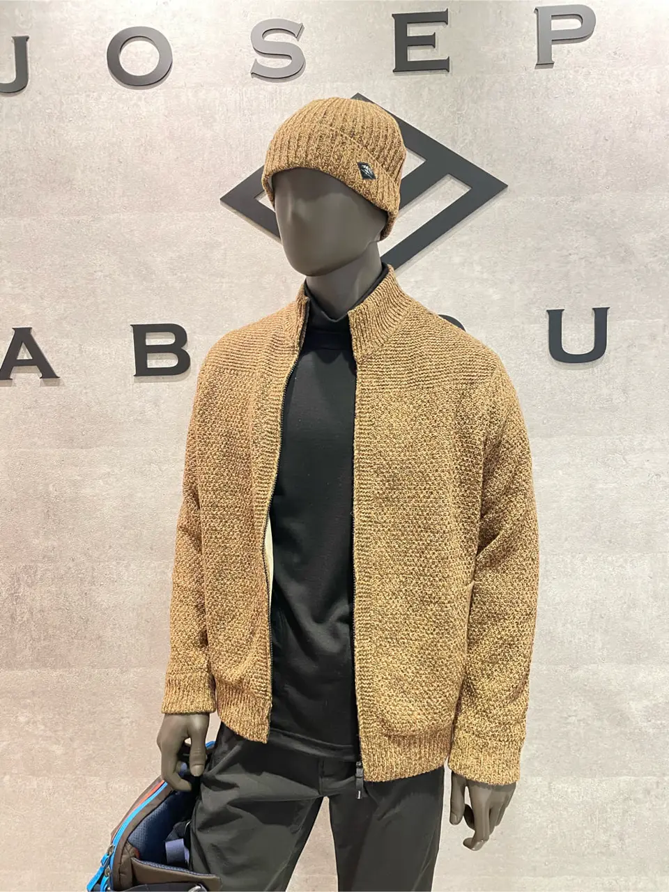 JOSEPH ABBOUD 東　 コーディネート画像