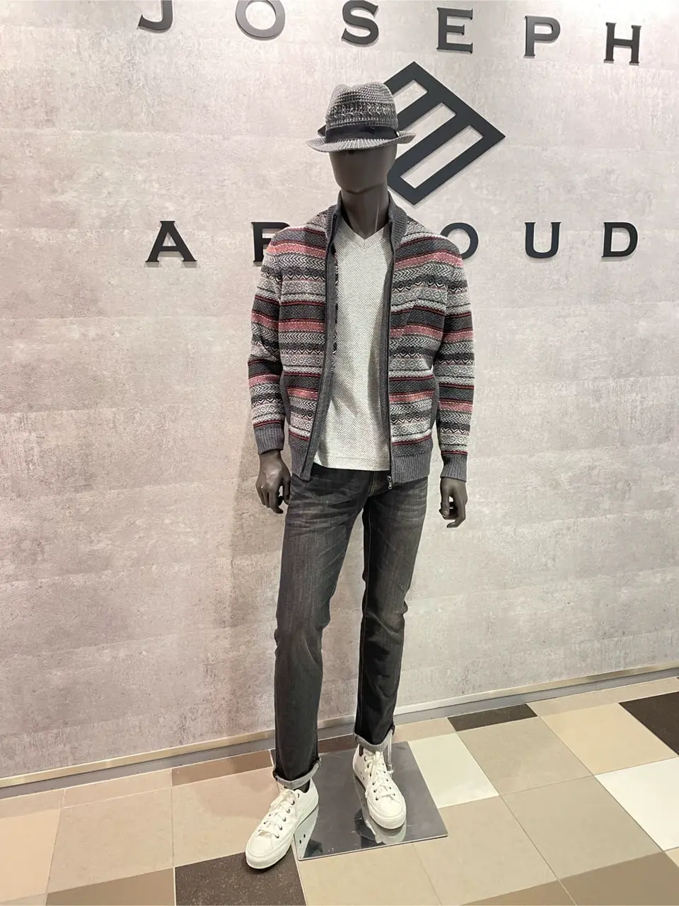  東　 コーディネート画像