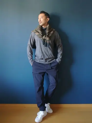 JOSEPH ABBOUD 安東 コーディネート画像