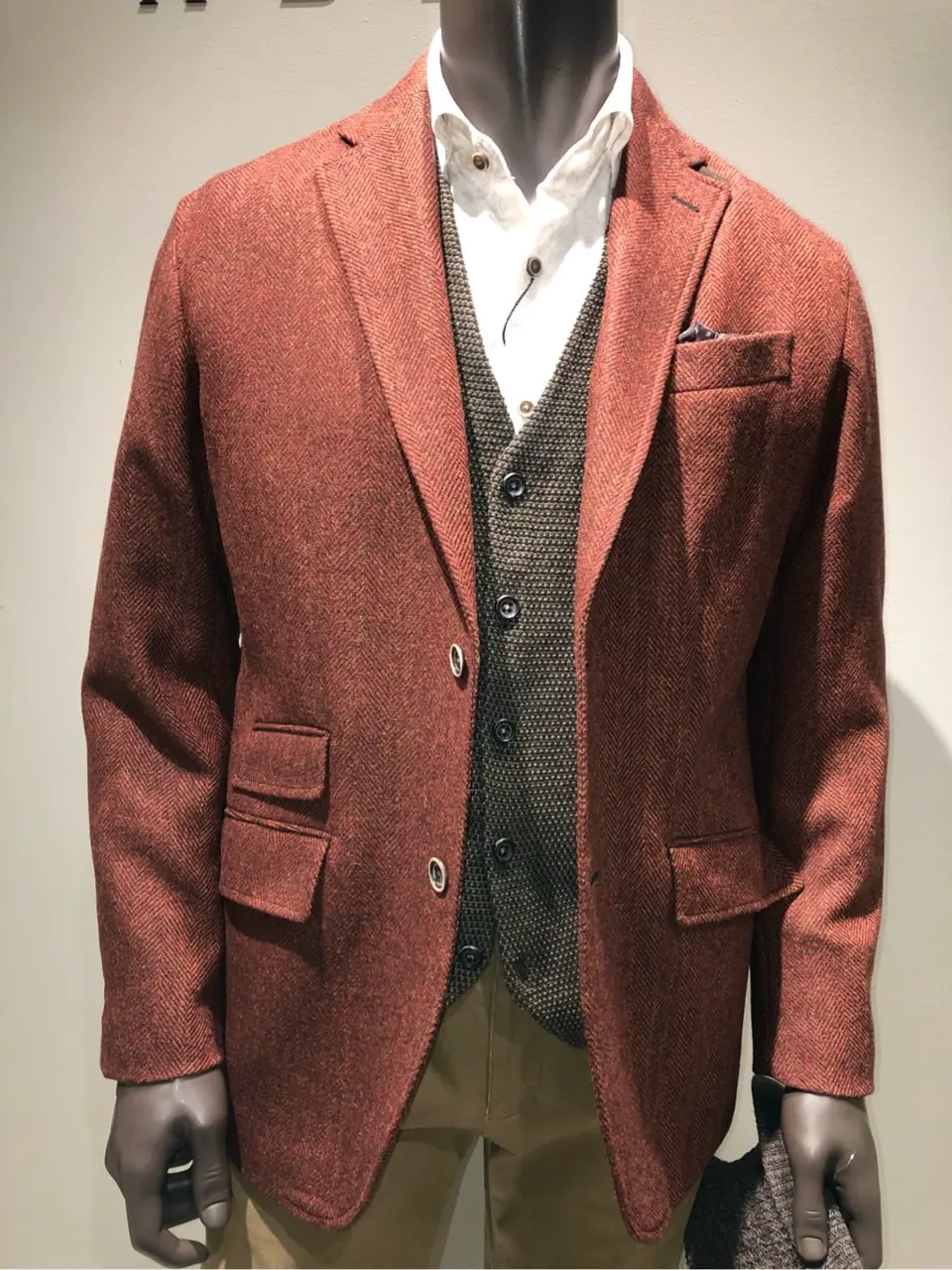 JOSEPH ABBOUD 川田 コーディネート画像