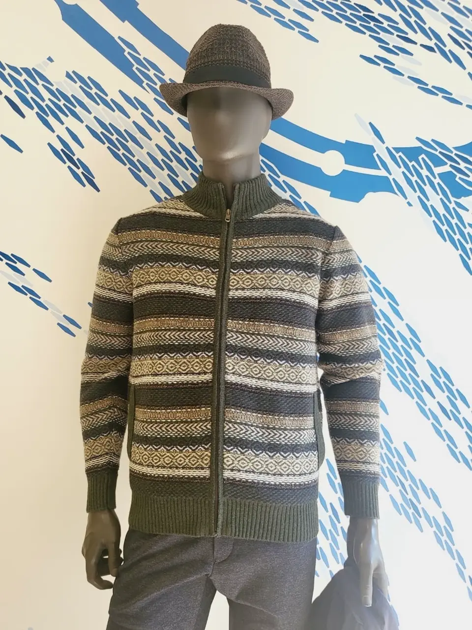 JOSEPH ABBOUD 亀井 コーディネート画像