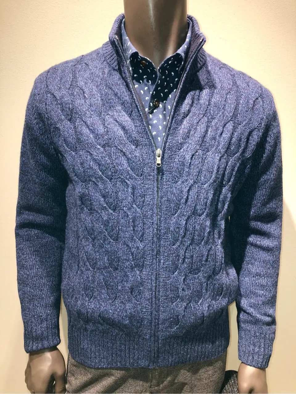 JOSEPH ABBOUD 川田 コーディネート画像