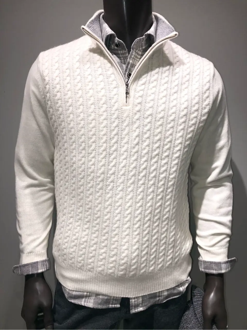 JOSEPH ABBOUD 川田 コーディネート画像