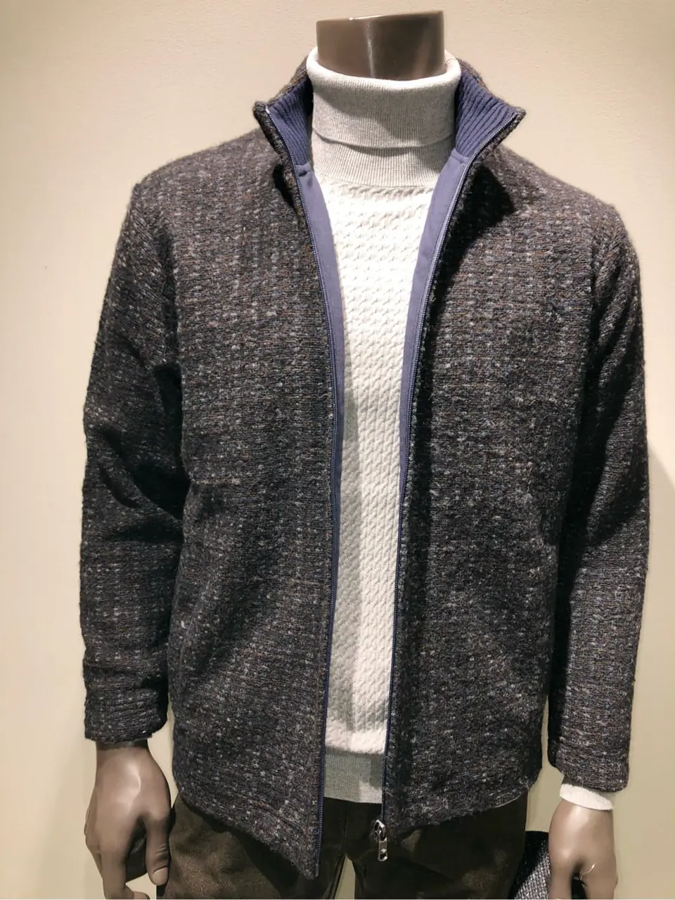 JOSEPH ABBOUD 川田 コーディネート画像