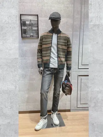 JOSEPH ABBOUD 二澤 コーディネート画像