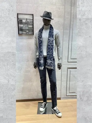 JOSEPH ABBOUD 二澤 コーディネート画像