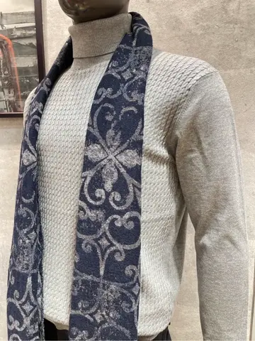 JOSEPH ABBOUD 二澤 コーディネート画像