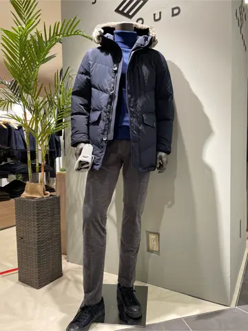 JOSEPH ABBOUD 伊津野 コーディネート画像