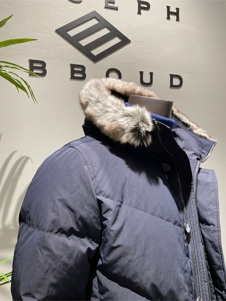 JOSEPH ABBOUD 伊津野 コーディネート画像