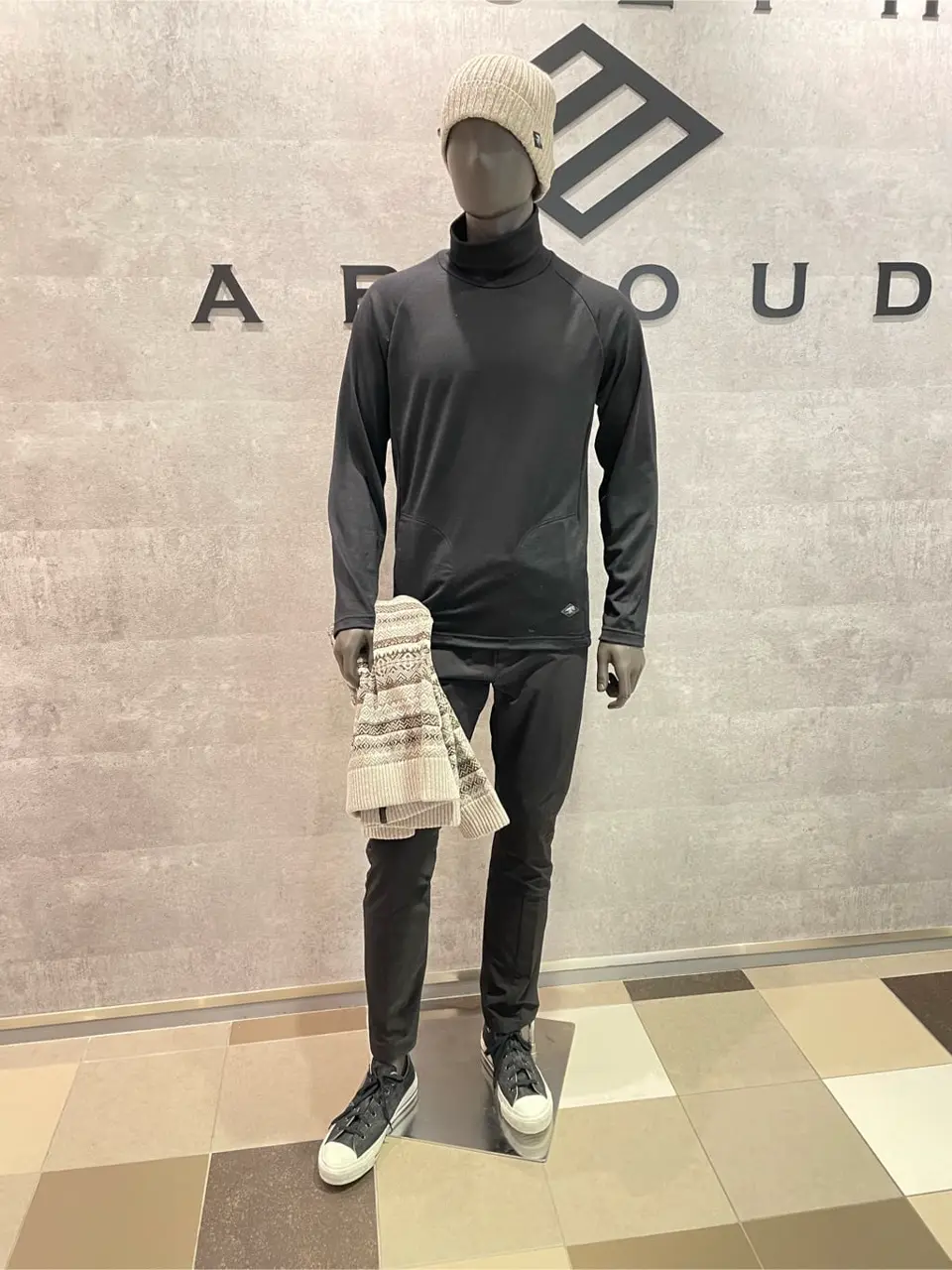  東　 コーディネート画像