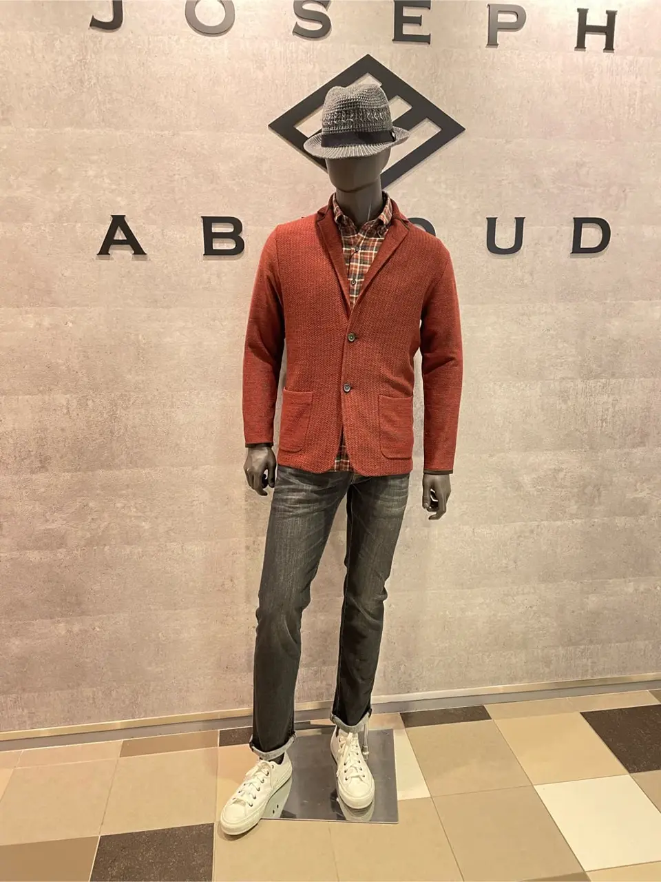  東　 コーディネート画像