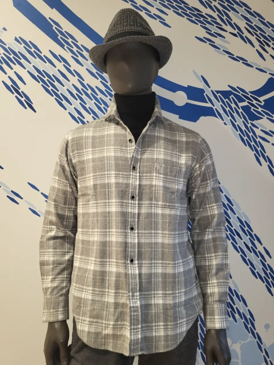 JOSEPH ABBOUD 亀井 コーディネート画像