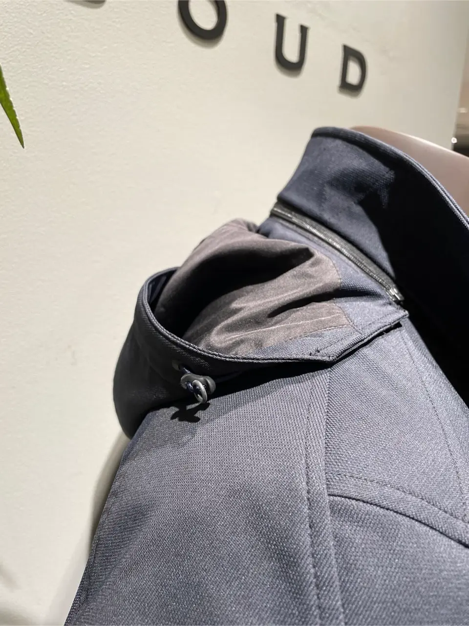 JOSEPH ABBOUD 伊津野 コーディネート画像