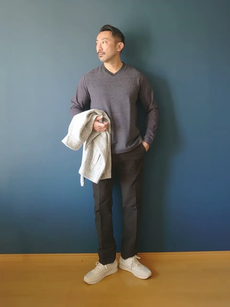 JOSEPH ABBOUD 安東 コーディネート画像