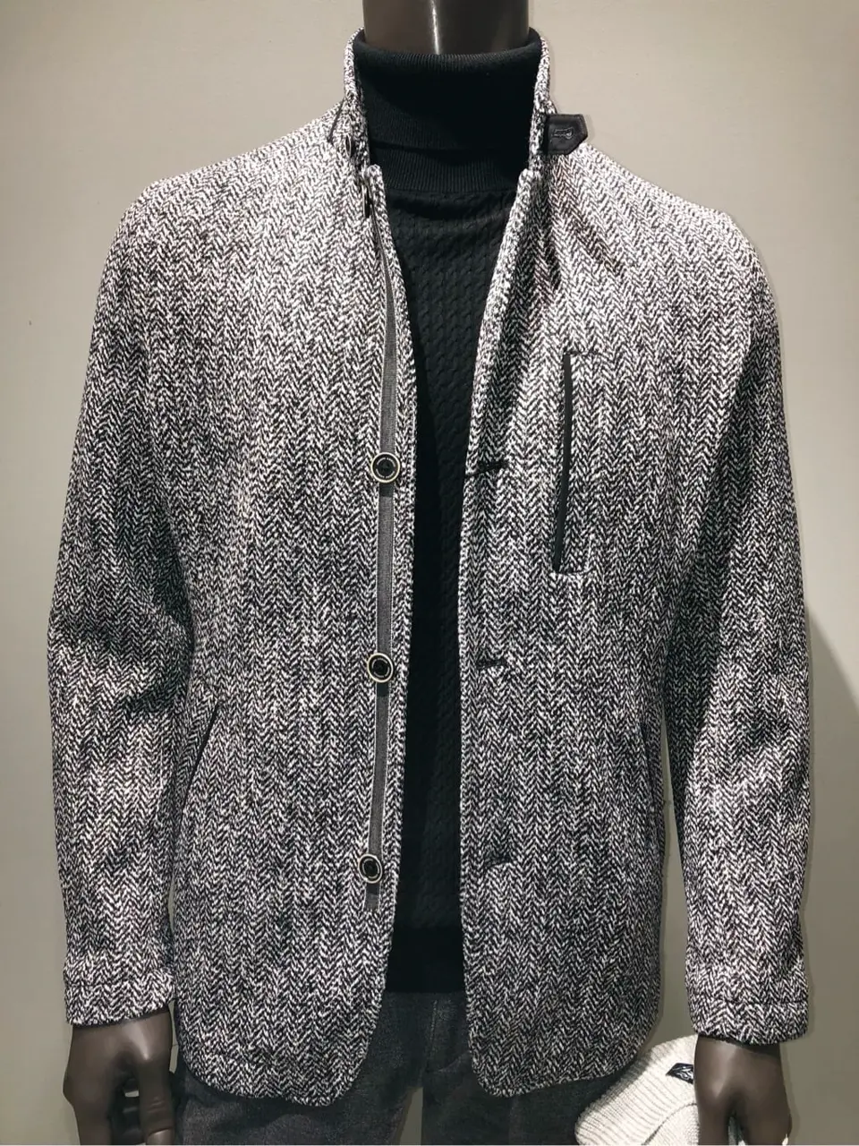 JOSEPH ABBOUD 川田 コーディネート画像