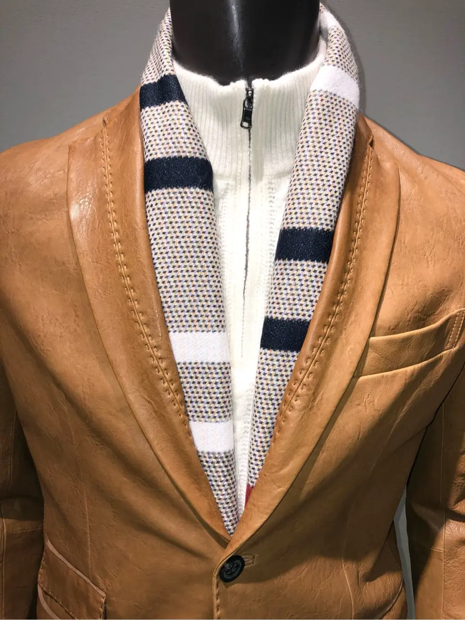 JOSEPH ABBOUD 川田 コーディネート画像