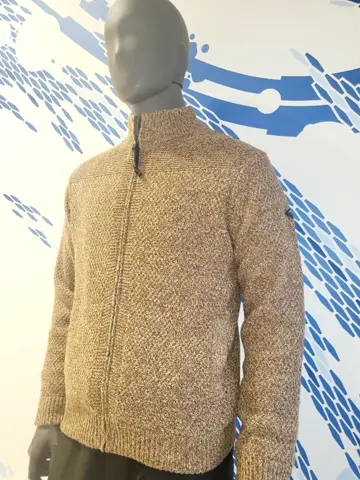 JOSEPH ABBOUD 亀井 コーディネート画像