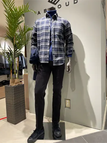 JOSEPH ABBOUD 伊津野 コーディネート画像