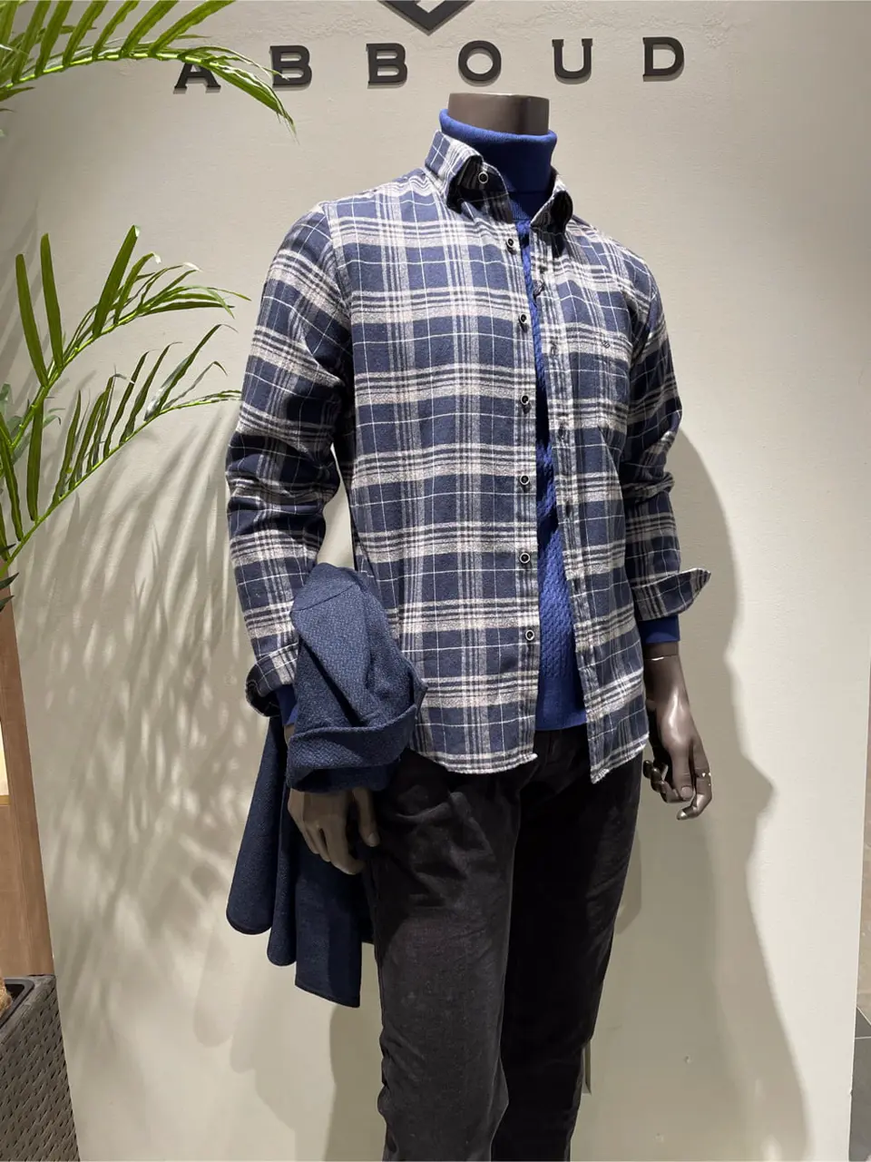 JOSEPH ABBOUD 伊津野 コーディネート画像