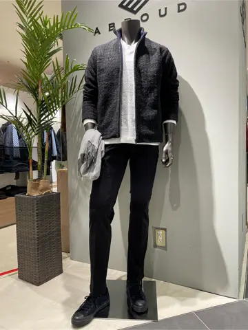 JOSEPH ABBOUD 伊津野 コーディネート画像