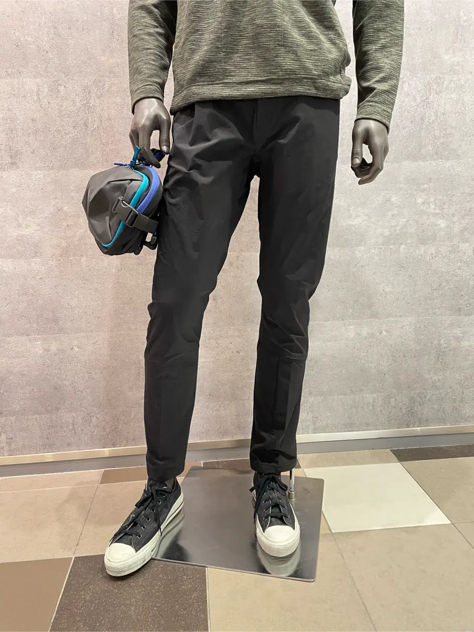 JOSEPH ABBOUD 東　 コーディネート画像