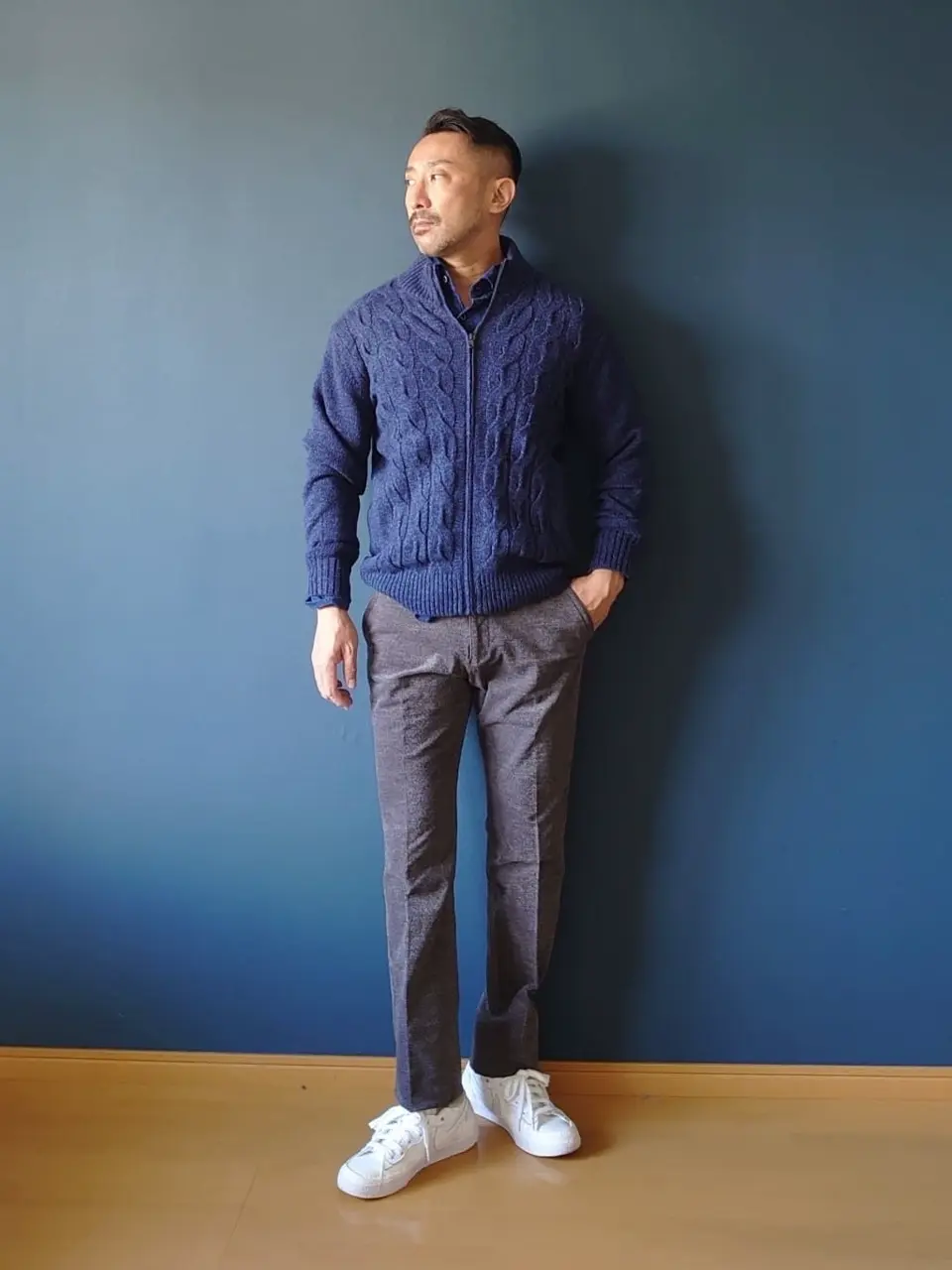 JOSEPH ABBOUD 安東 コーディネート画像