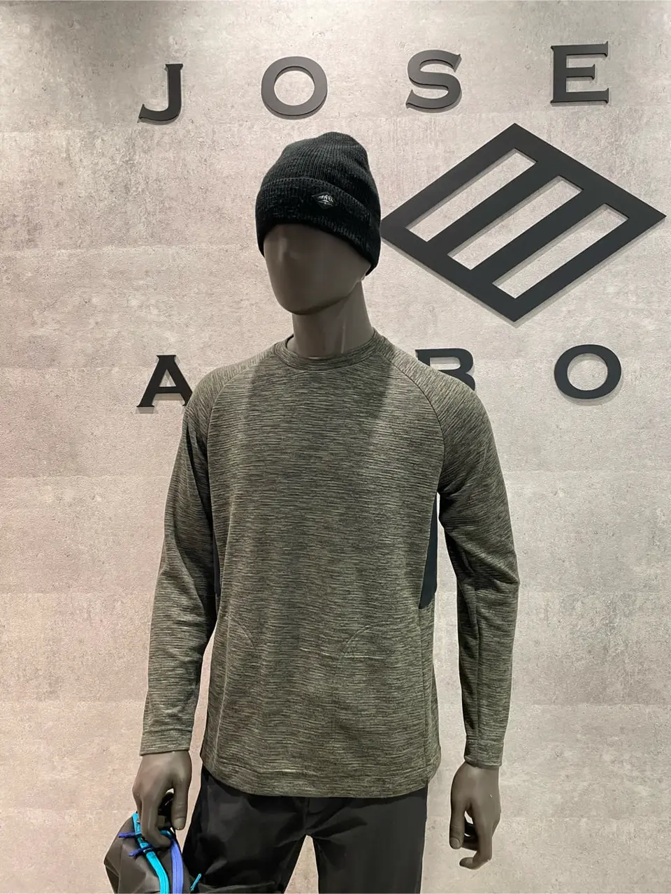 JOSEPH ABBOUD 東　 コーディネート画像