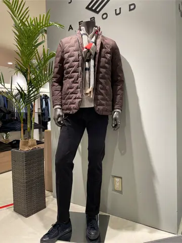 JOSEPH ABBOUD 伊津野 コーディネート画像