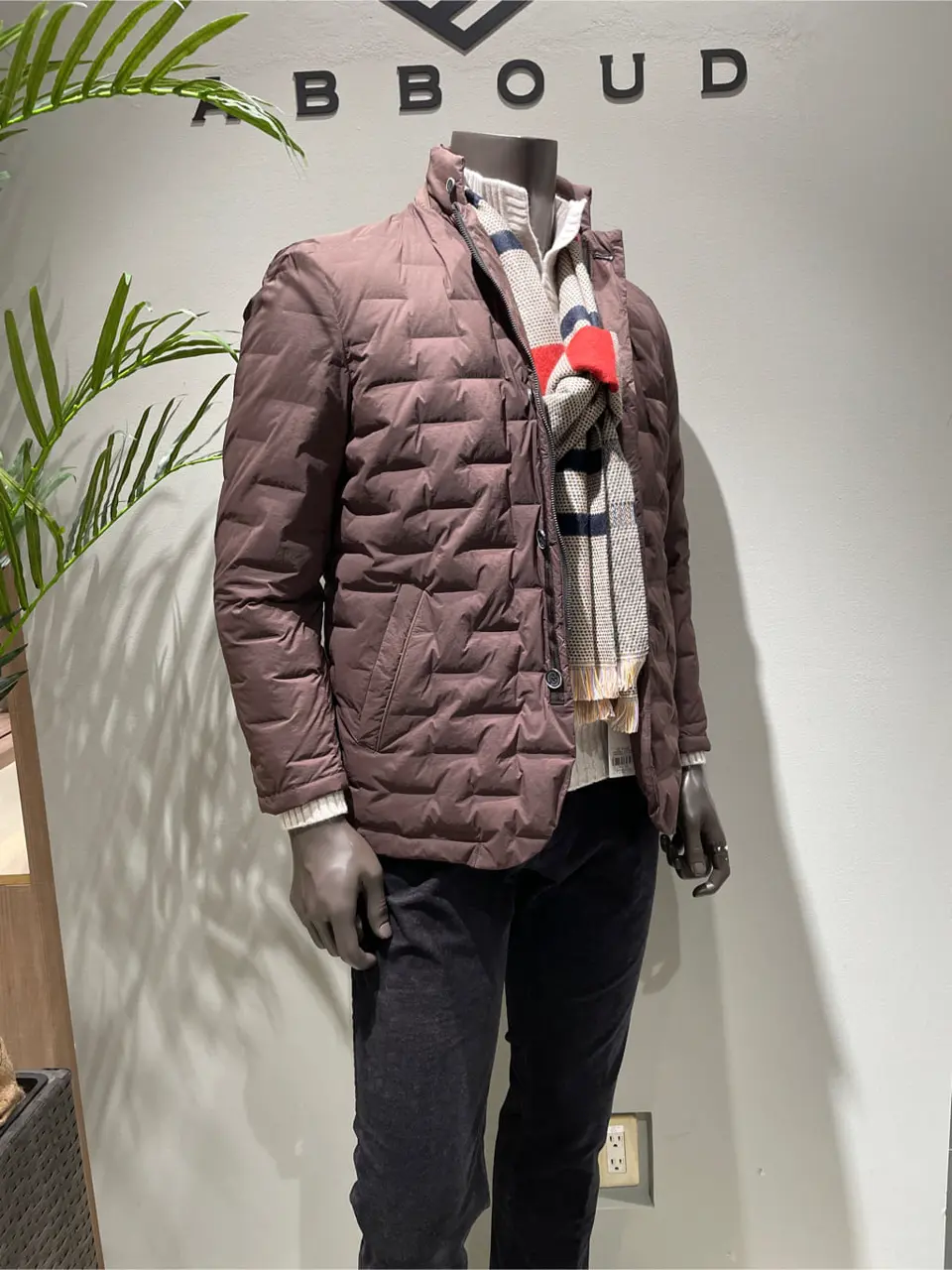 JOSEPH ABBOUD 伊津野 コーディネート画像