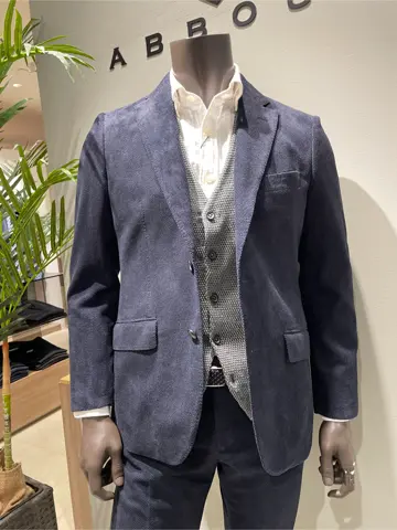 JOSEPH ABBOUD 伊津野 コーディネート画像