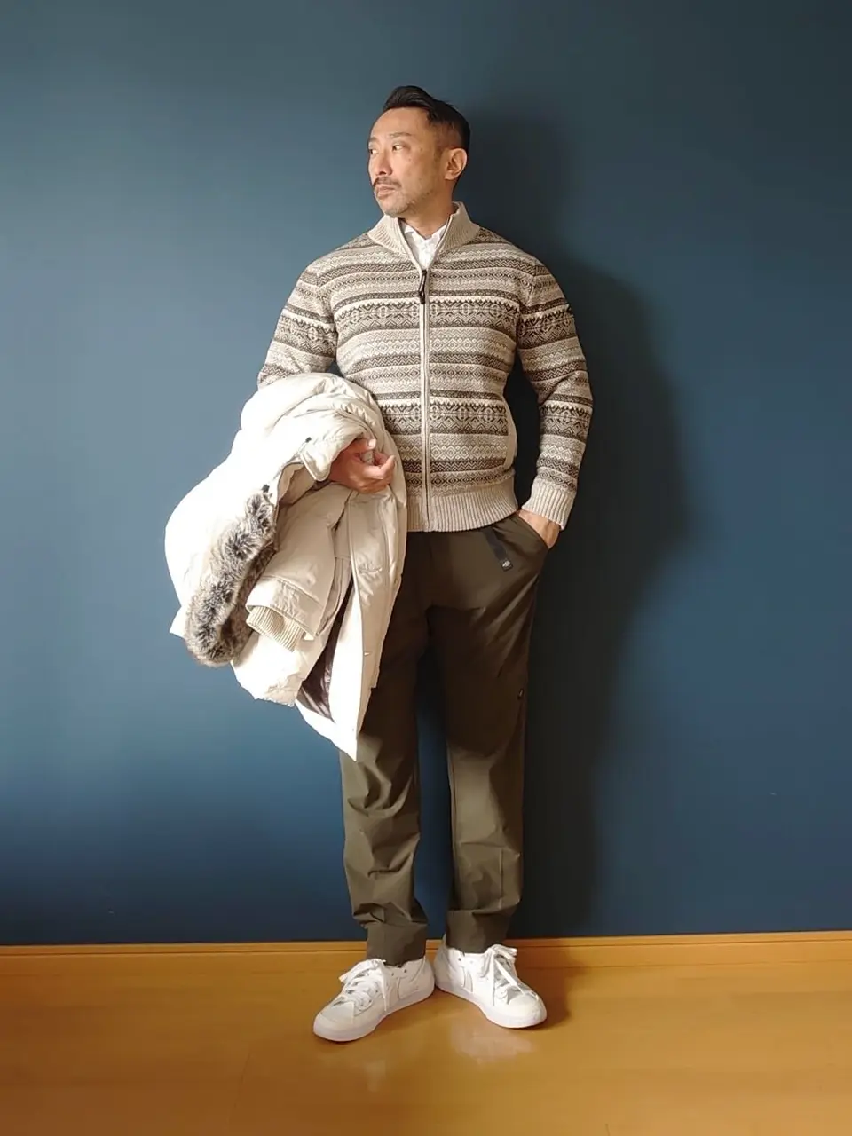 JOSEPH ABBOUD 安東 コーディネート画像