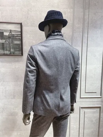 JOSEPH ABBOUD 二澤 コーディネート画像