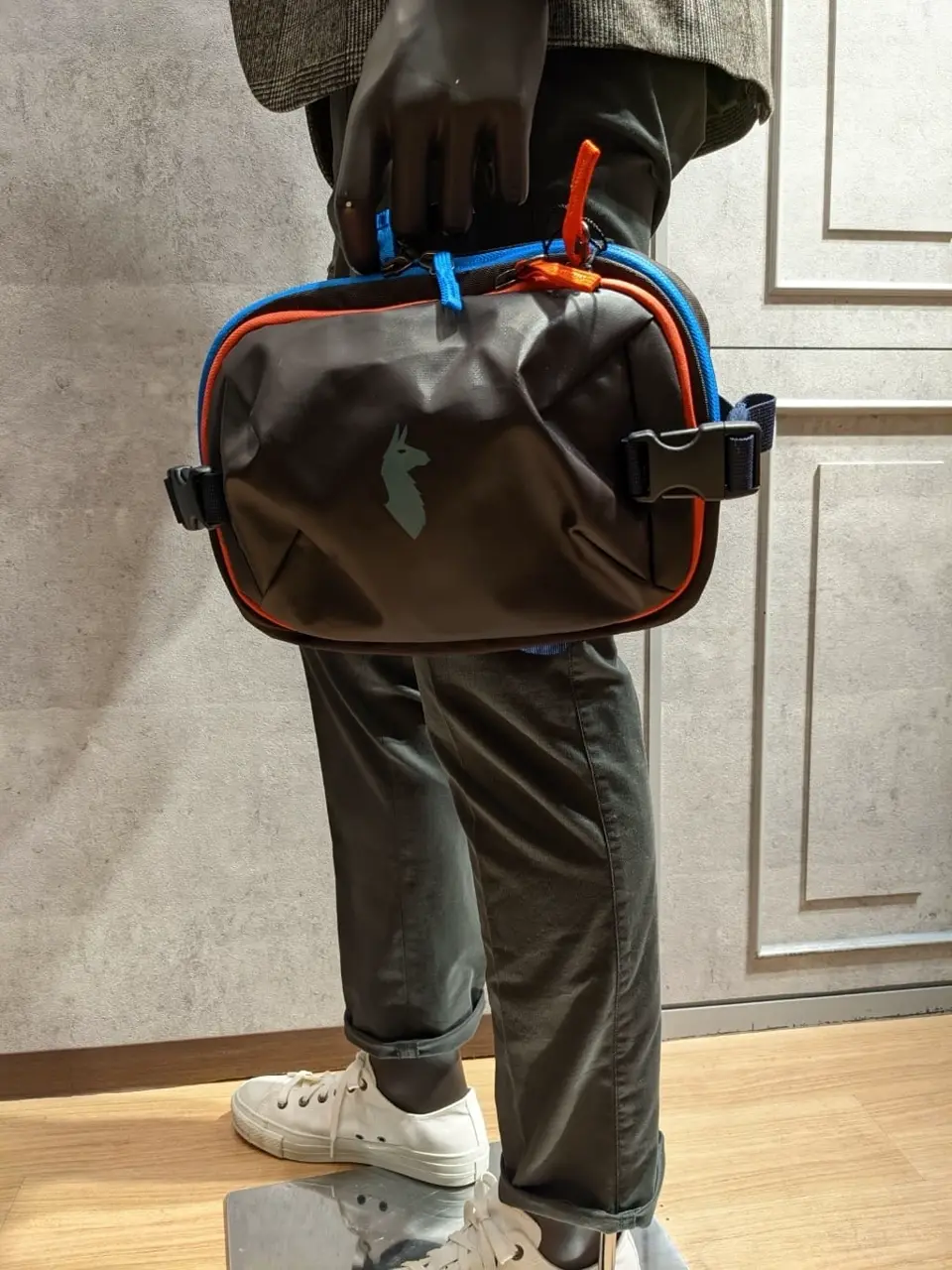 JOSEPH ABBOUD 大久 コーディネート画像