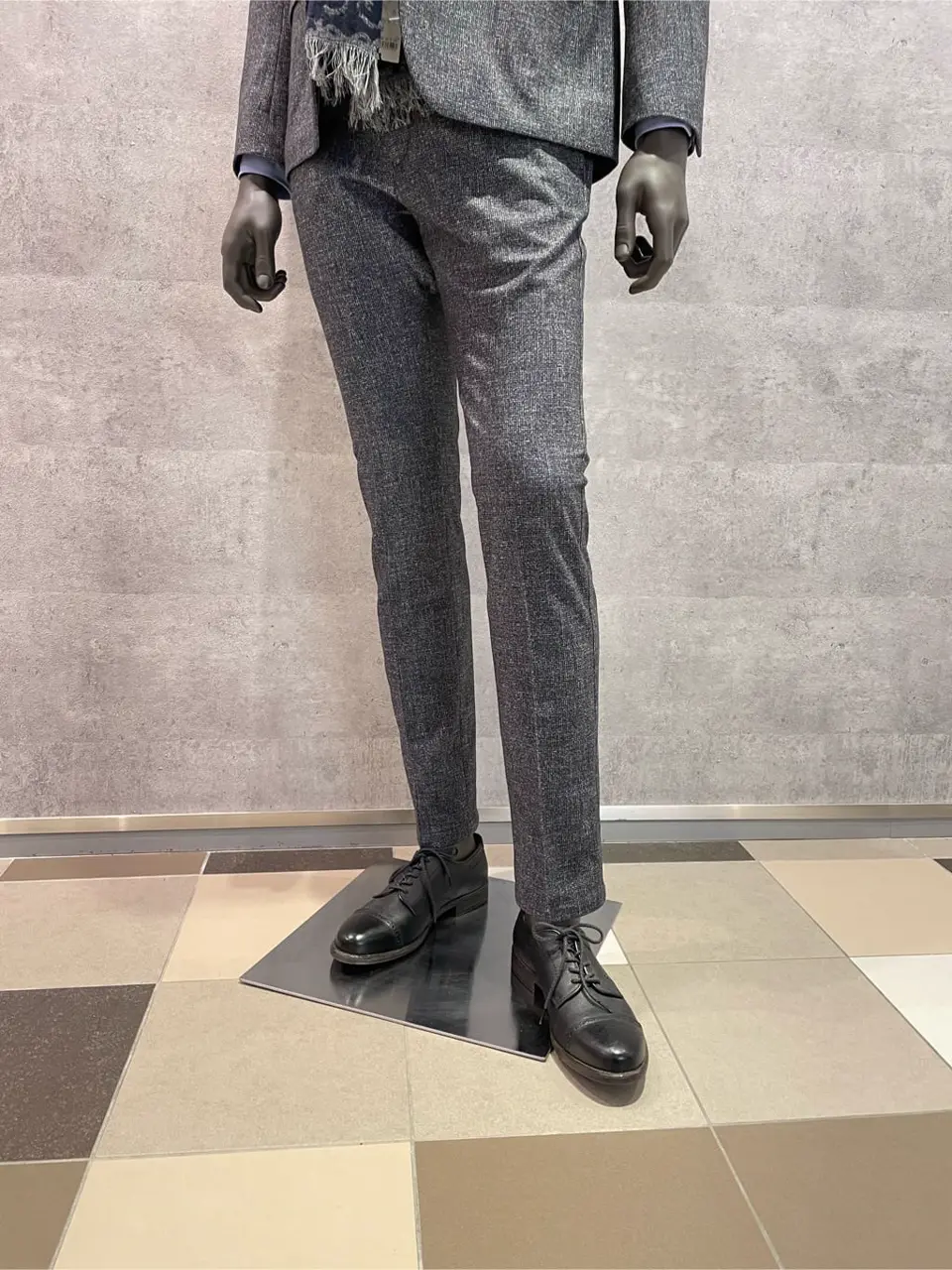 JOSEPH ABBOUD 東　 コーディネート画像