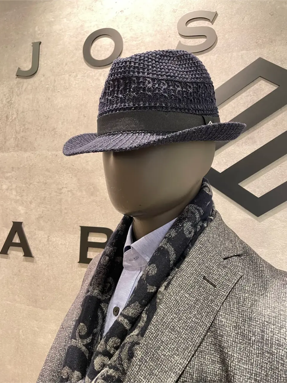 JOSEPH ABBOUD 東　 コーディネート画像