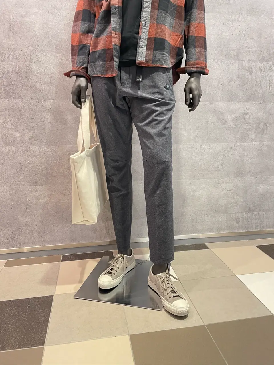 JOSEPH ABBOUD 東　 コーディネート画像