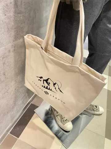 JOSEPH ABBOUD 東　 コーディネート画像