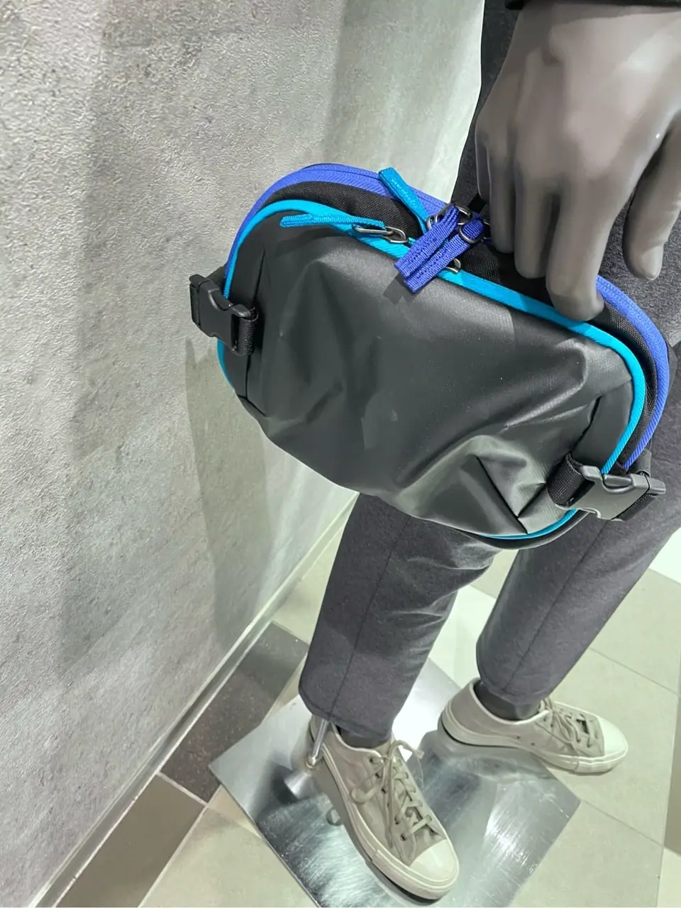 JOSEPH ABBOUD 東　 コーディネート画像