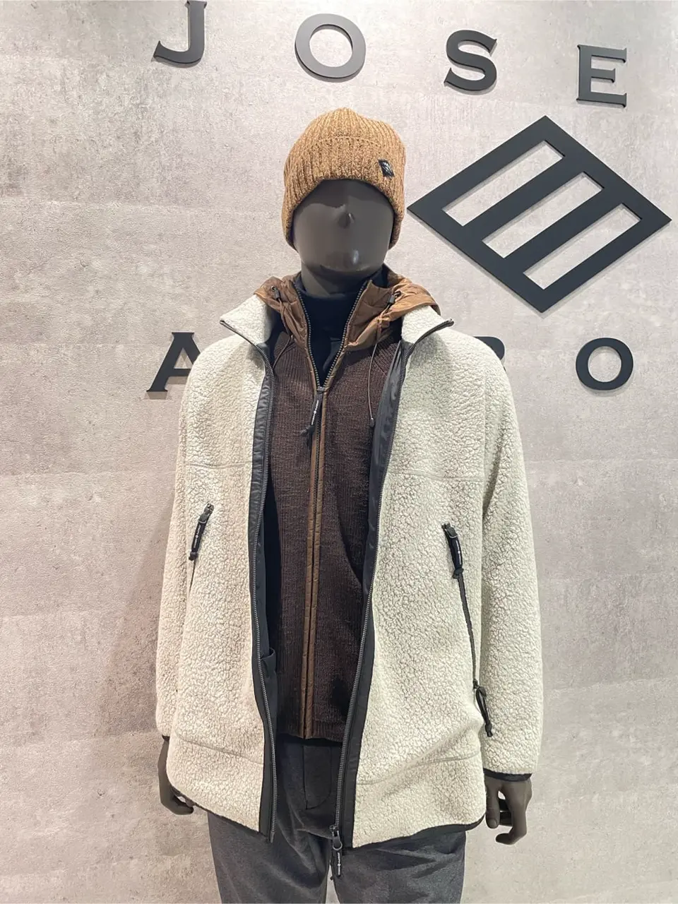 JOSEPH ABBOUD 東　 コーディネート画像