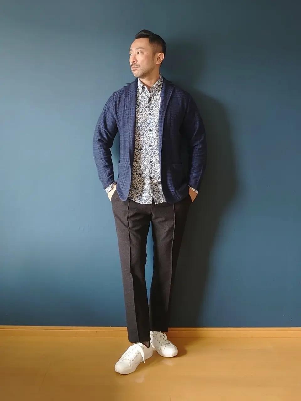 JOSEPH ABBOUD 安東 コーディネート画像