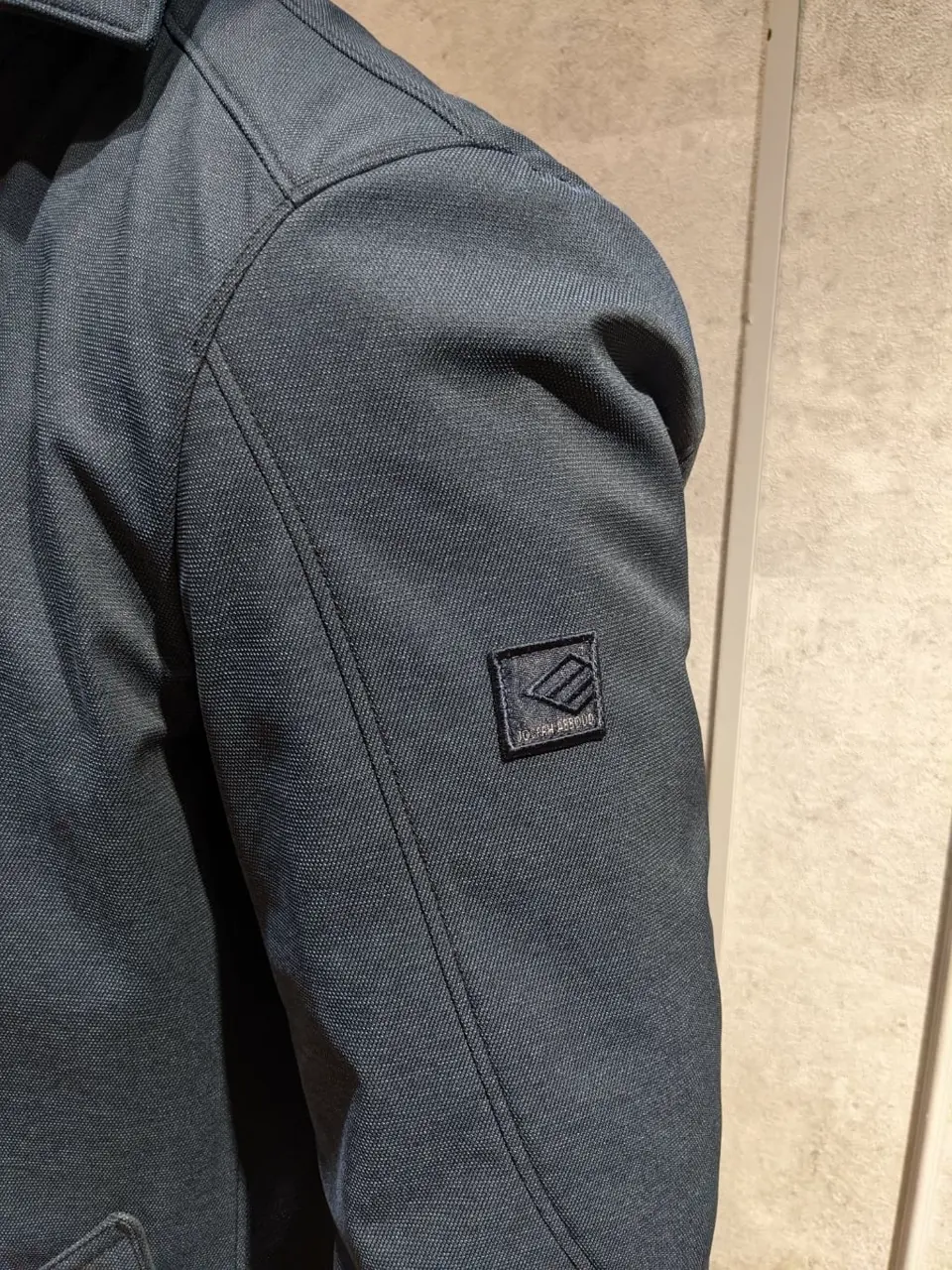 JOSEPH ABBOUD 大久 コーディネート画像