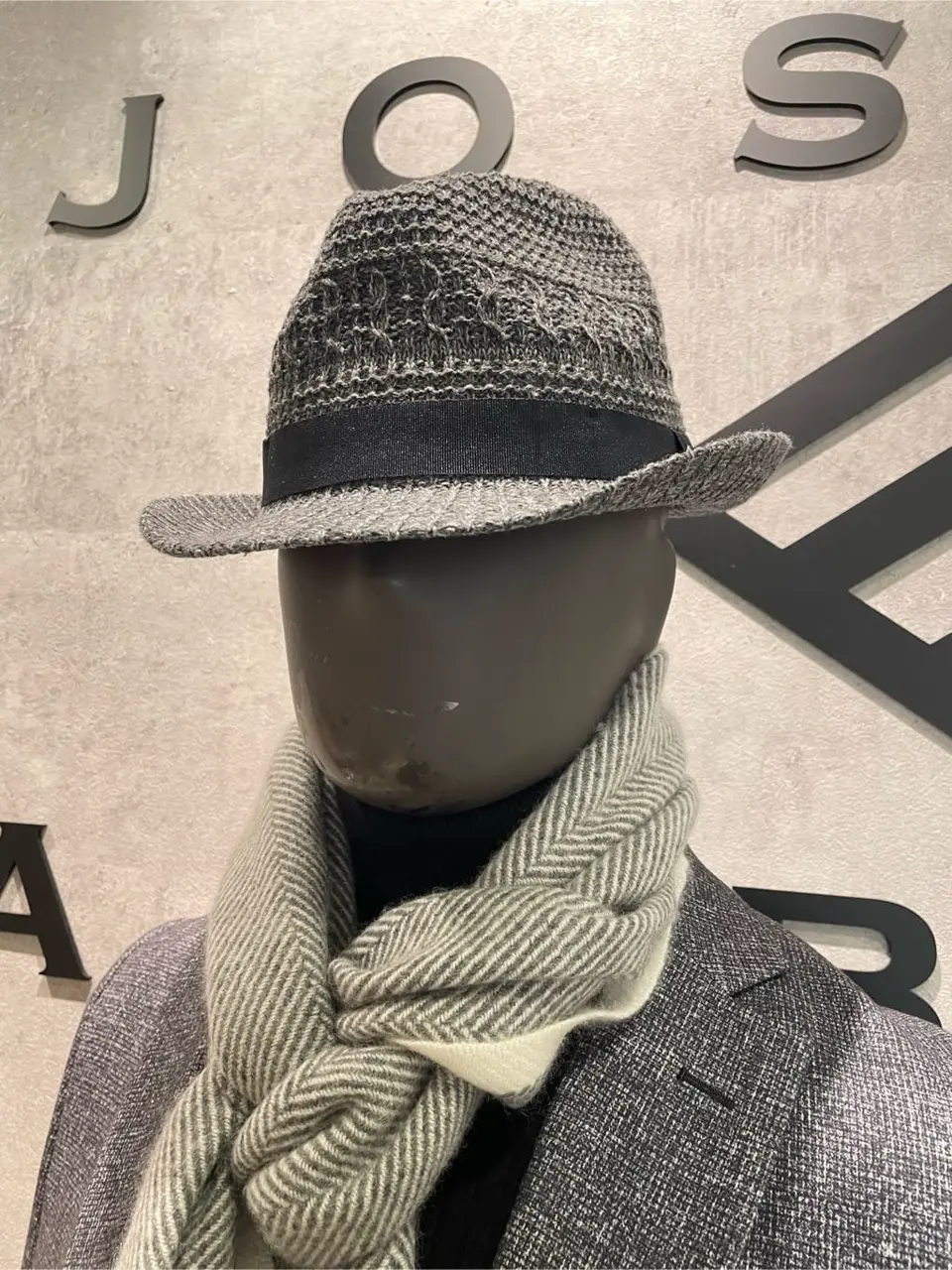 JOSEPH ABBOUD 東　 コーディネート画像