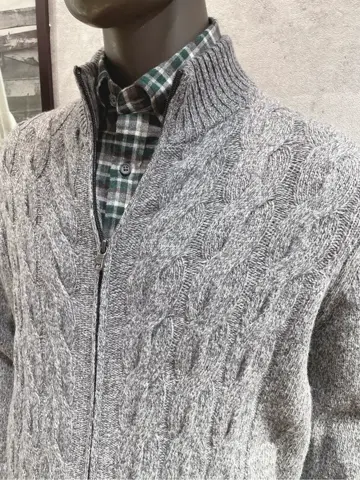 JOSEPH ABBOUD 二澤 コーディネート画像