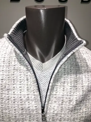 JOSEPH ABBOUD 川田 コーディネート画像