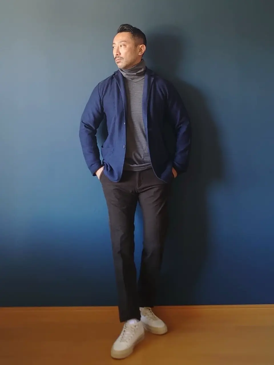 JOSEPH ABBOUD 安東 コーディネート画像