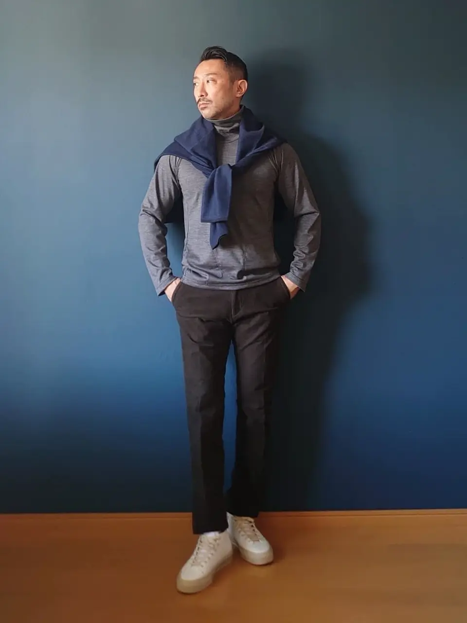 JOSEPH ABBOUD 安東 コーディネート画像