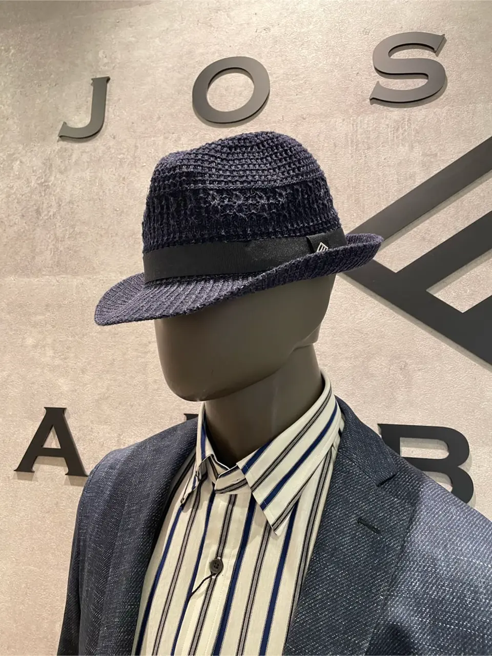 JOSEPH ABBOUD 東　 コーディネート画像