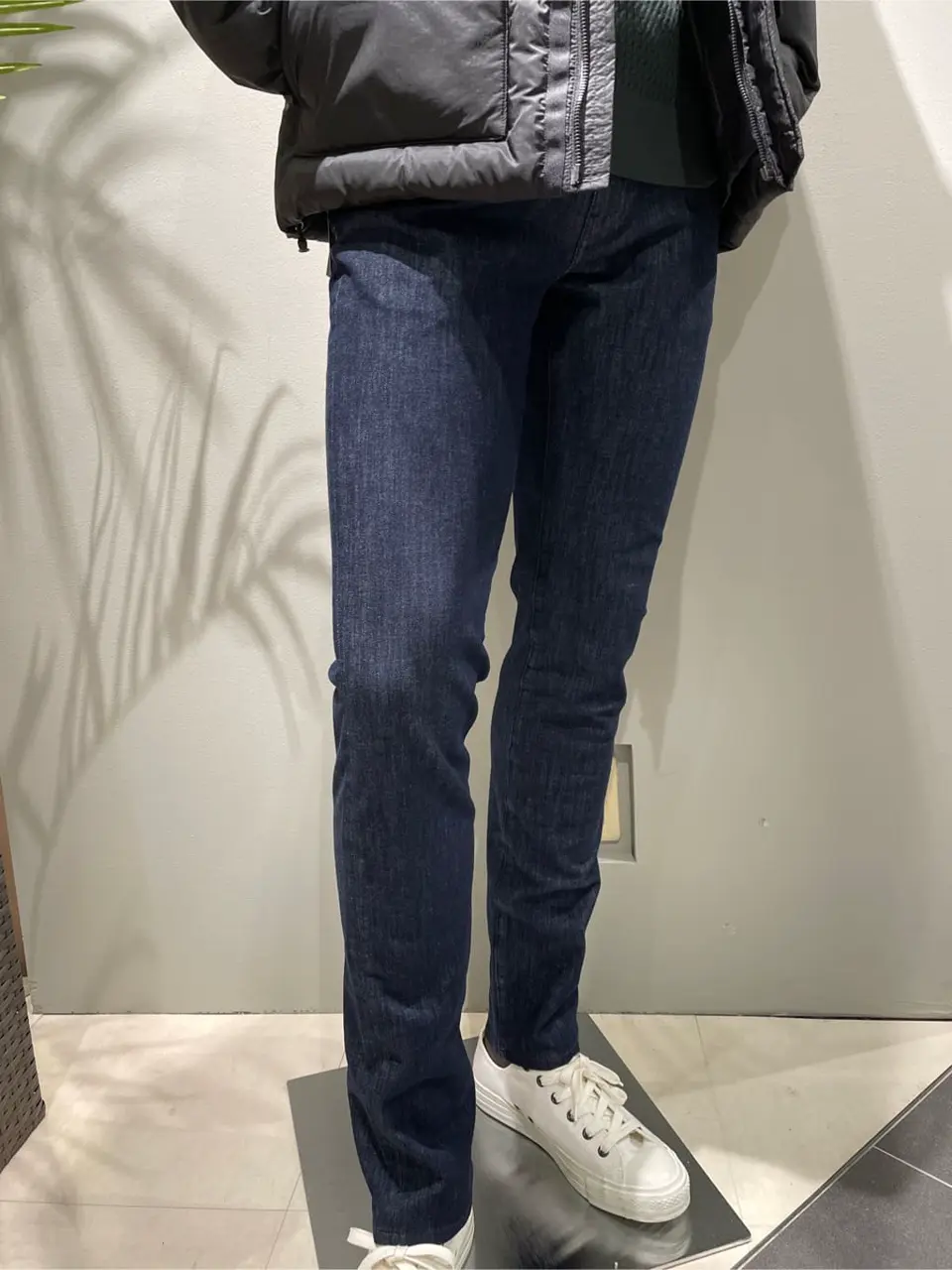 JOSEPH ABBOUD 伊津野 コーディネート画像