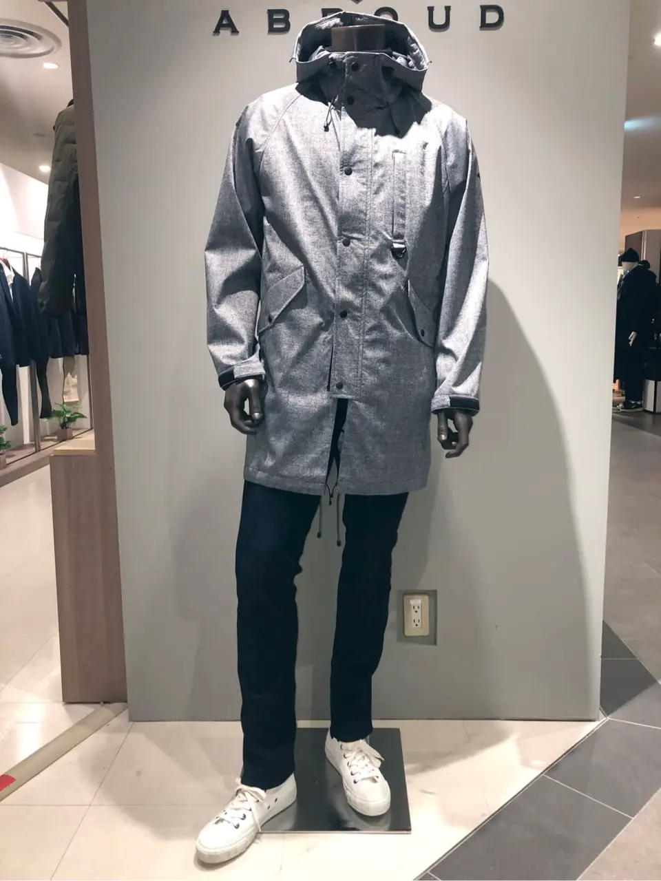 JOSEPH ABBOUD 川田 コーディネート画像