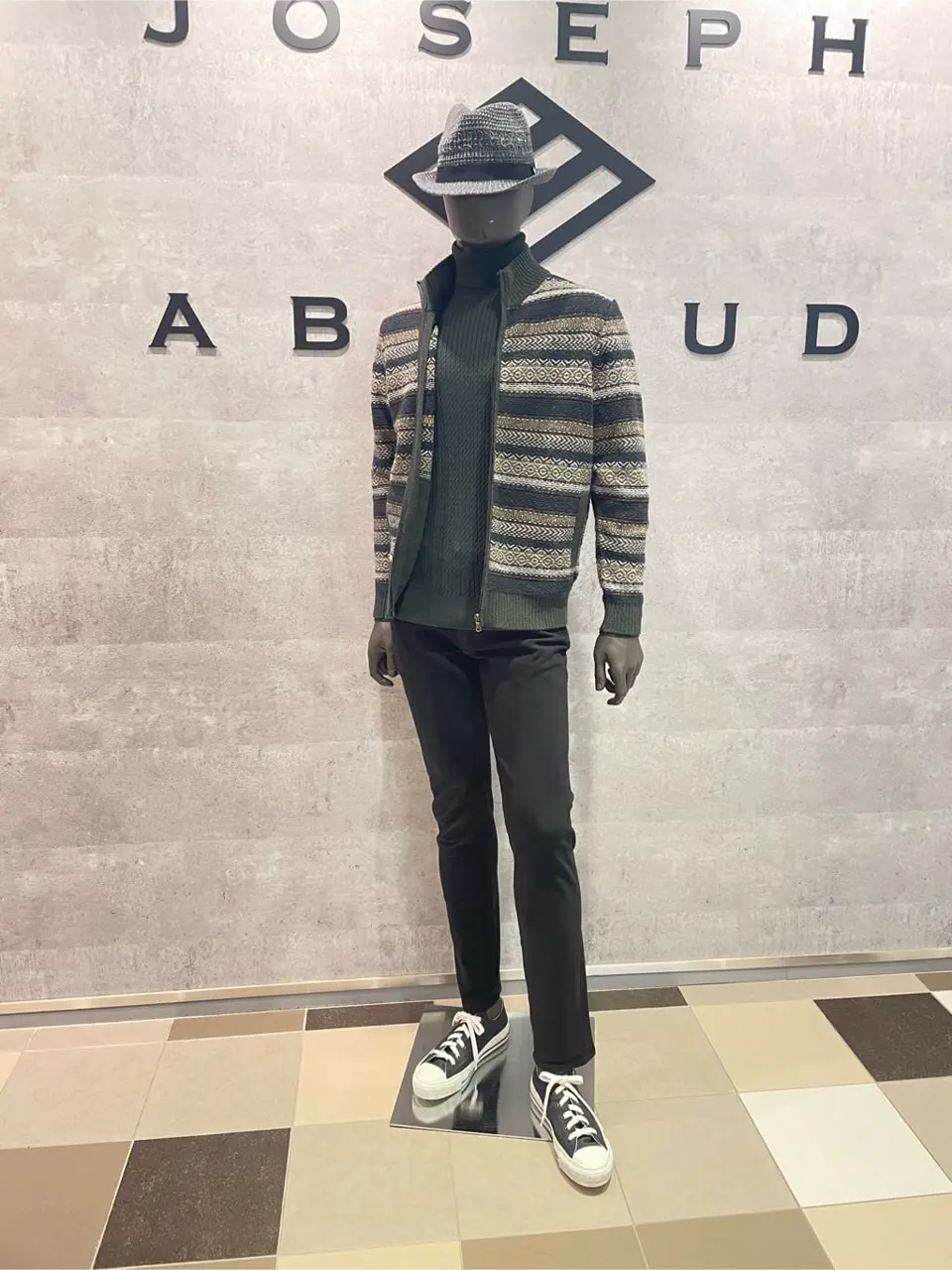  東　 コーディネート画像